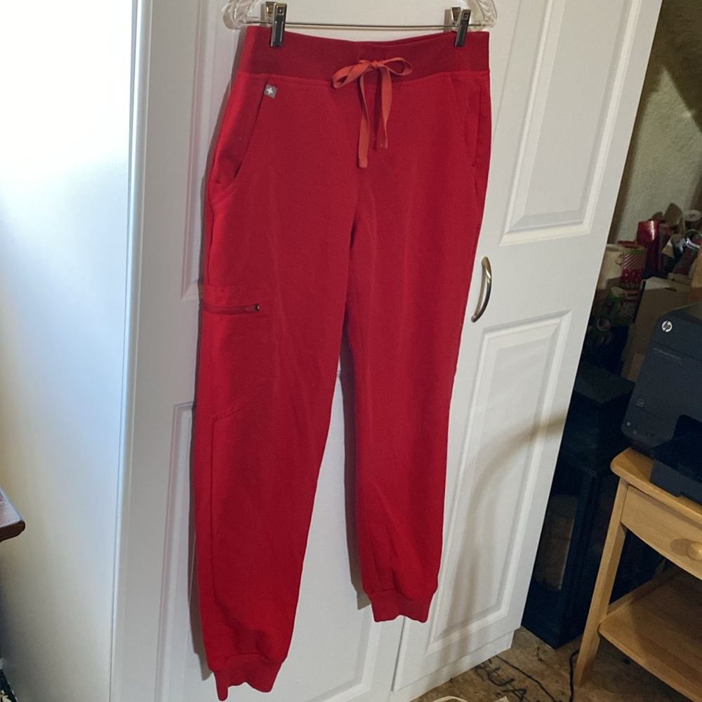 FIGS Technical Collection Jogger Scrub Pants Size Medium - Picture 2 of 5